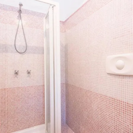 Vatican Large Comfortable *