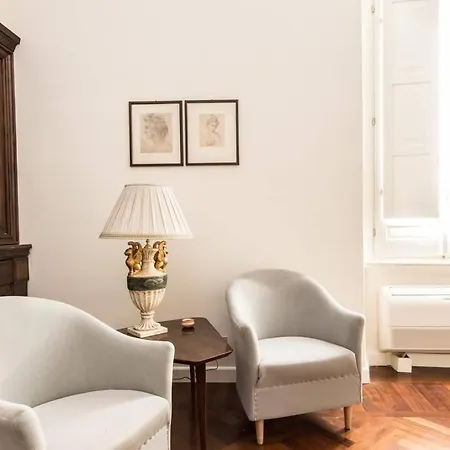 Vatican Large Comfortable Apartman