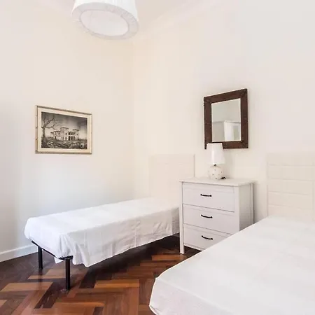 Vatican Large Comfortable Apartamento