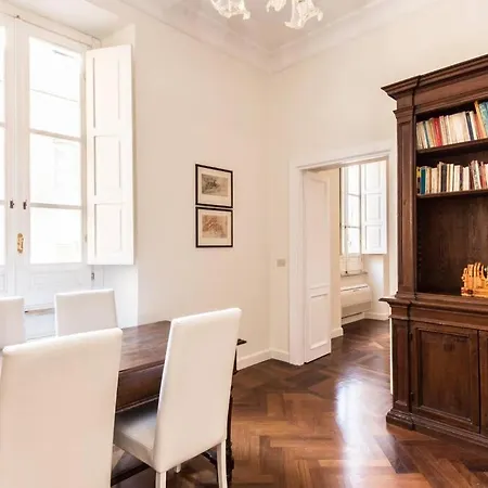 Vatican Large Comfortable