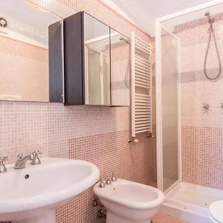 Vatican Large Comfortable Apartament Rzym